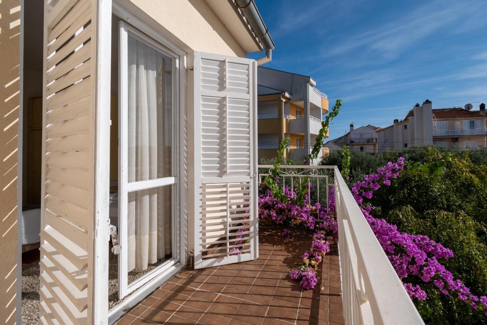 Apartments By The Sea Sukosan, Zadar - 5863 Sukošan Exterior foto