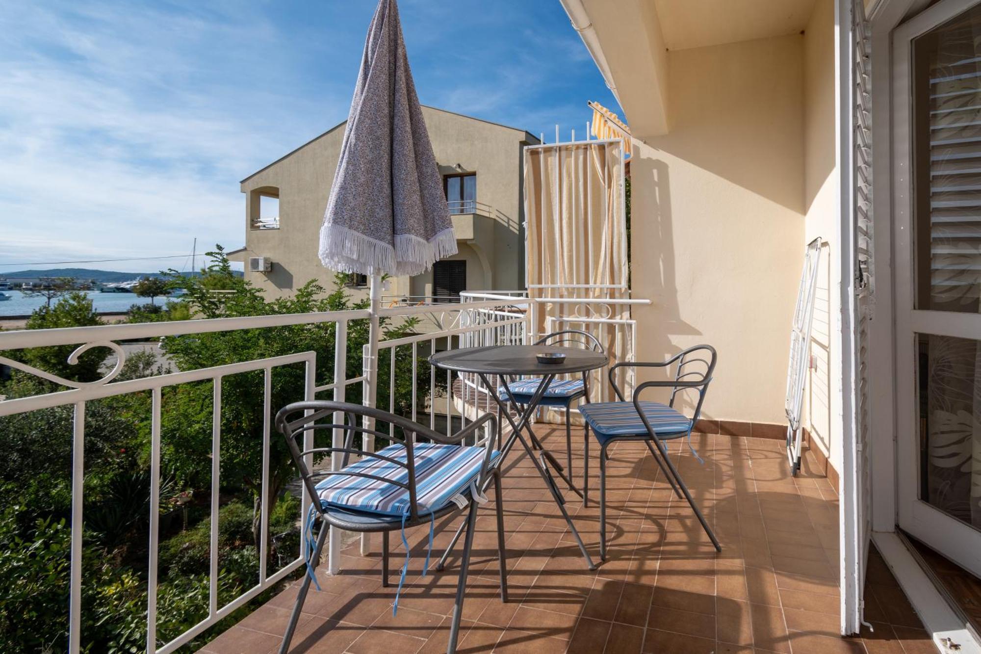 Apartments By The Sea Sukosan, Zadar - 5863 Sukošan Exterior foto